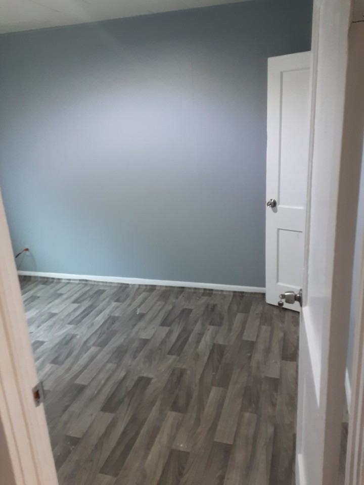 589-591 W Broadway - Photo 4 of 8