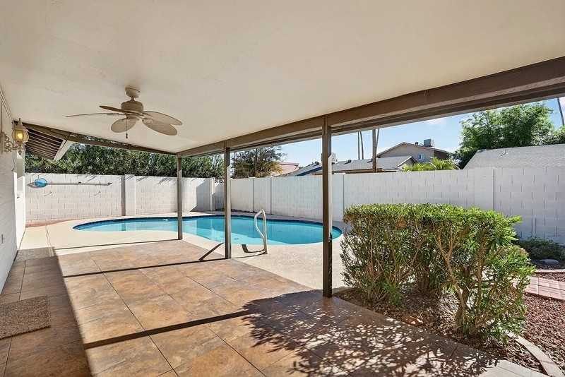 1725 E La Jolla Dr - Photo 3 of 24