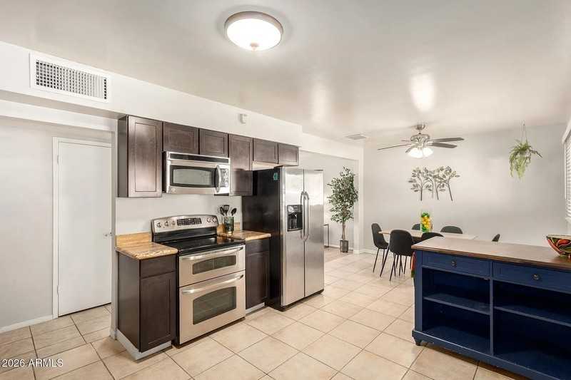 1412 W 7th Pl - Photo 5 of 26