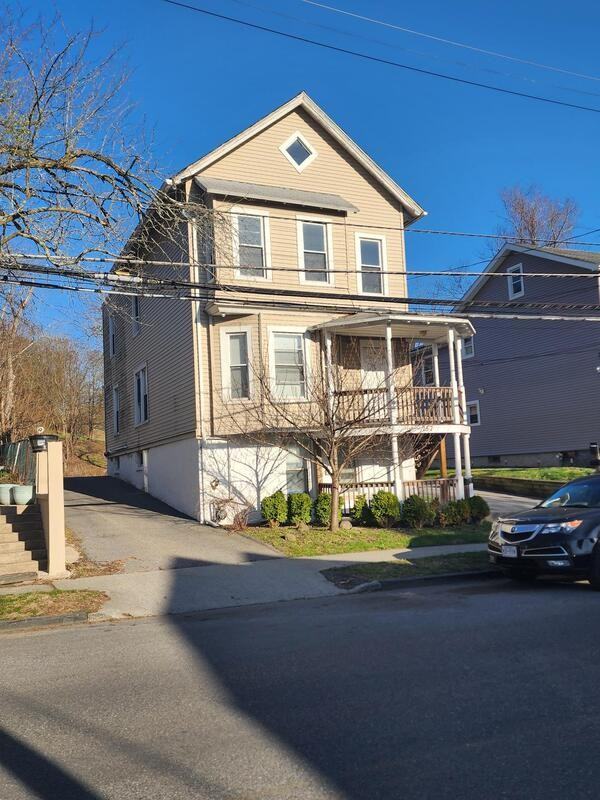 157 N Clinton St - Photo 2 of 14