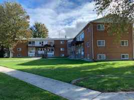 featured image of 465 Broadway St