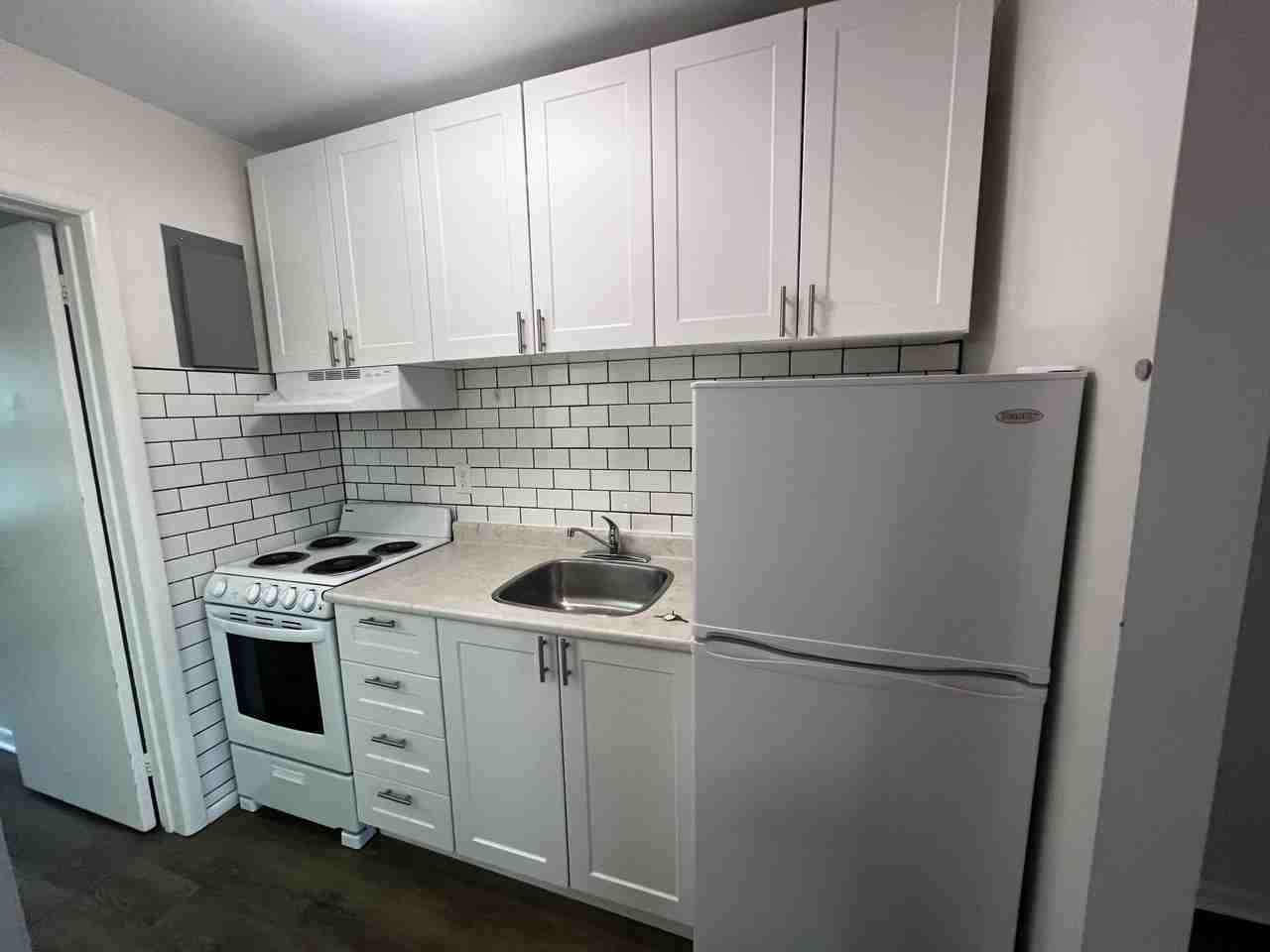 Queen St - 186 - Photo 5 of 19