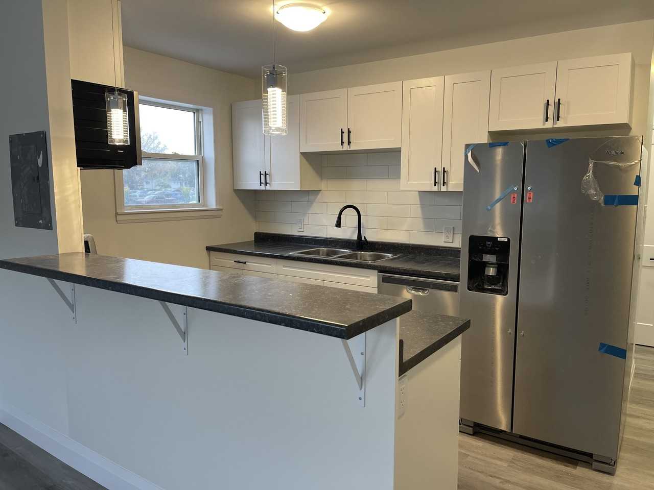 289 Indian Rd S* - Photo 4 of 11