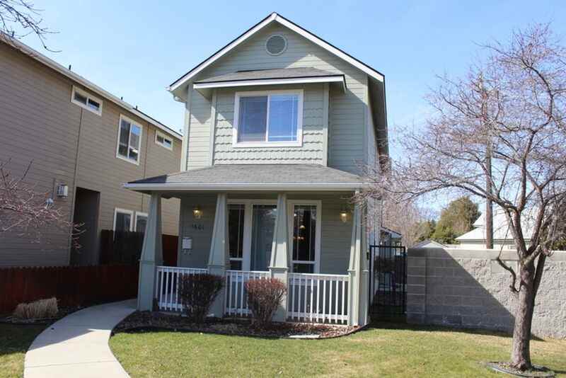 1601 S Euclid Ave - Photo 2 of 11