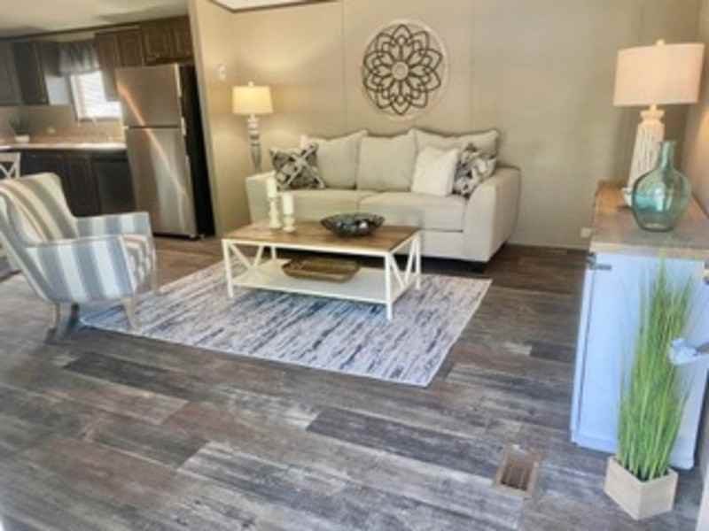 133 N Lucky Ln - Photo 2 of 3