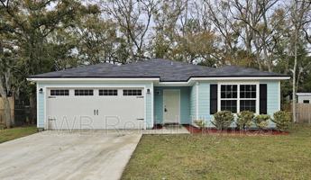 featured image of 2562 Red Robin Dr W