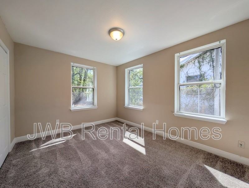 4802 Appleton Ave - Photo 7 of 14