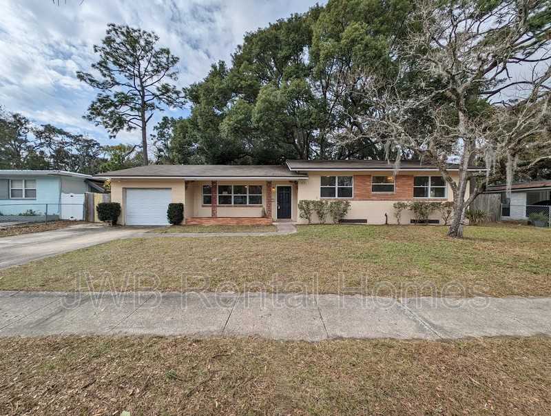 3026 Rogero Rd - Photo 2 of 11