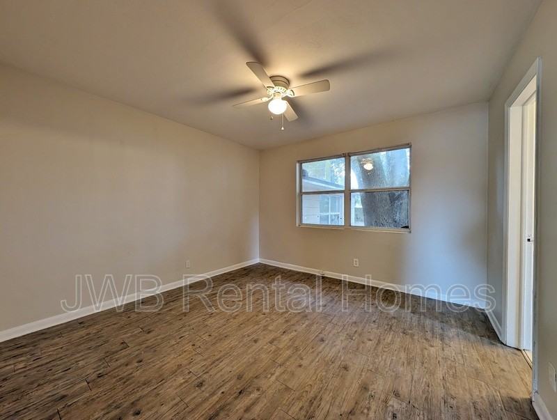 3026 Rogero Rd - Photo 7 of 11