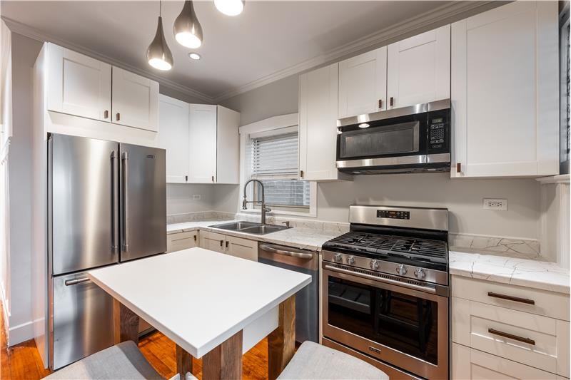 2732 N Monticello Ave #1R - Photo 3 of 21