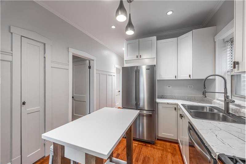 2732 N Monticello Ave #1R - Photo 4 of 21