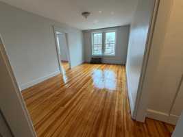 featured image of 427 S Elm St