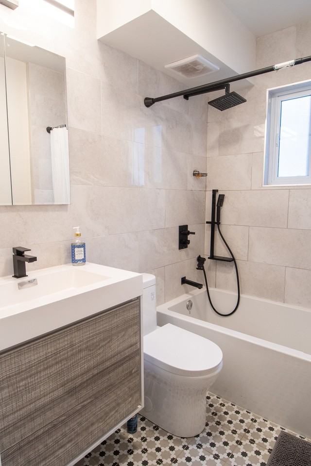 387 Saint - Denis Street #2 - Photo 4 of 11