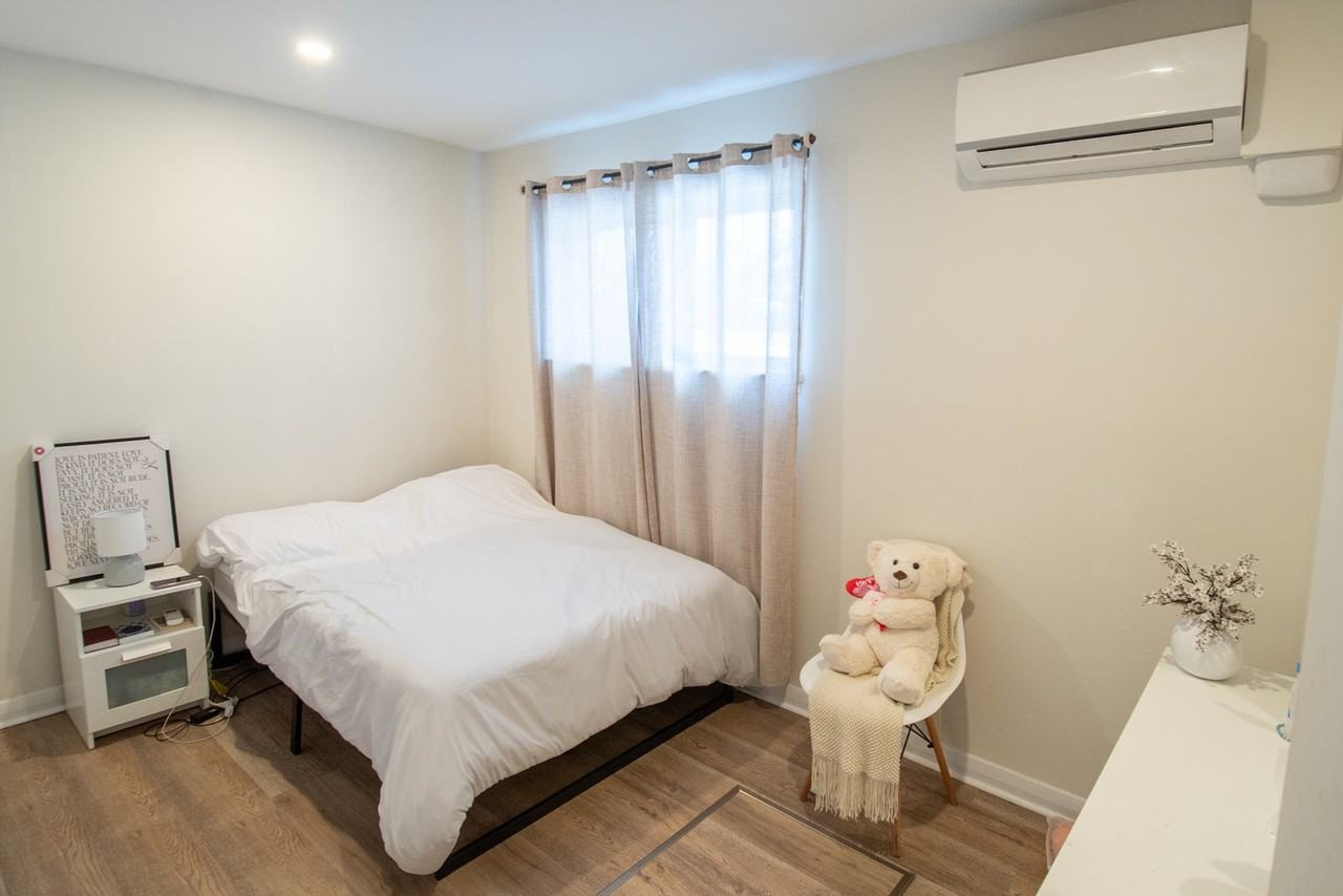 387 Saint - Denis Street #2 - Photo 7 of 11