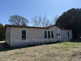 101 S Kennedy Ave - Photo 1 of 1