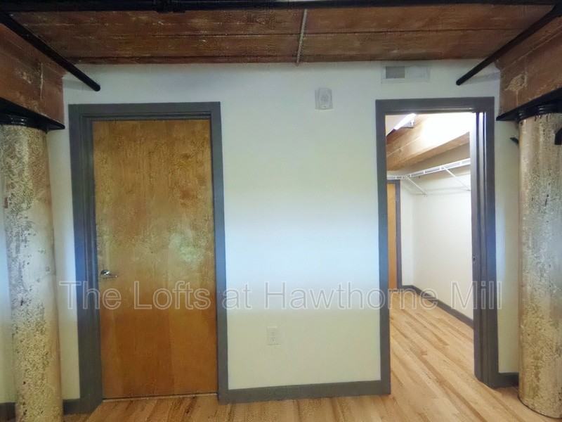 1101 Hawthorne Ln #231 - Photo 4 of 10