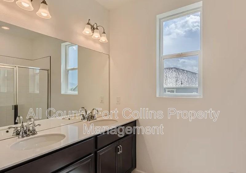 5926 Flying Mallard Dr - Photo 6 of 10