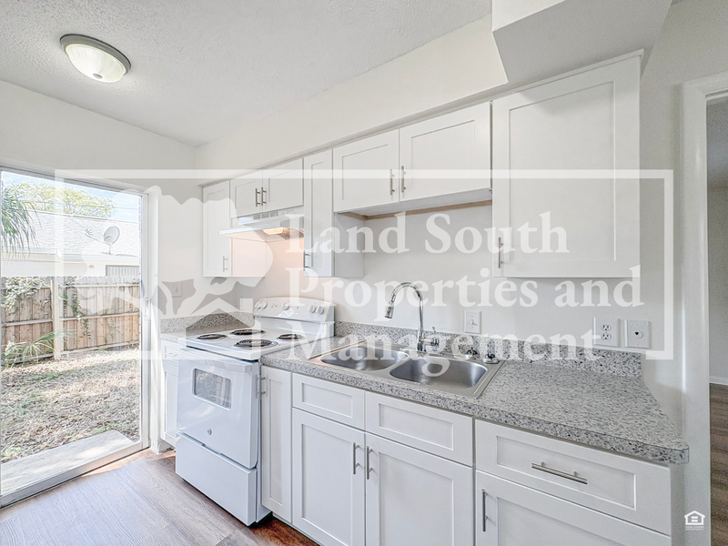 420 Allamanda Dr - Photo 7 of 16