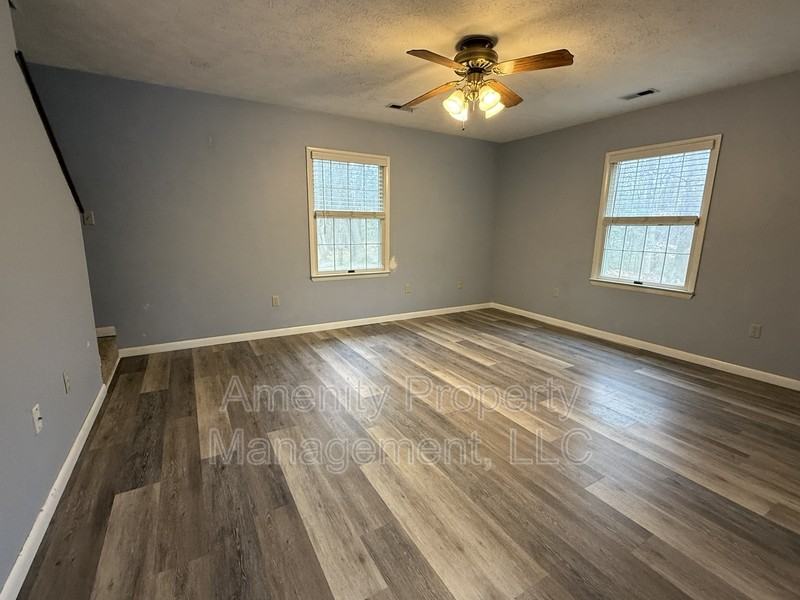 5974 Ladysmeade Ln - Photo 3 of 17