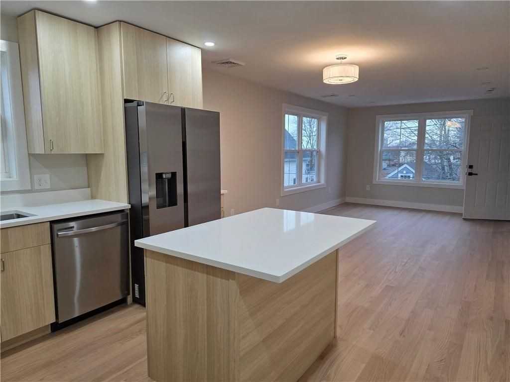 29 Dunford St ##2 - Photo 3 of 10