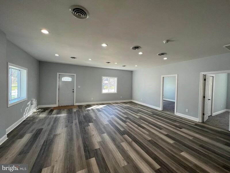 141 Bunche Blvd - Photo 5 of 19