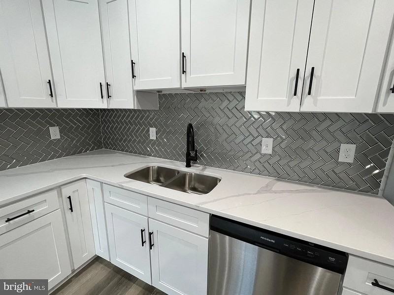 141 Bunche Blvd - Photo 6 of 19