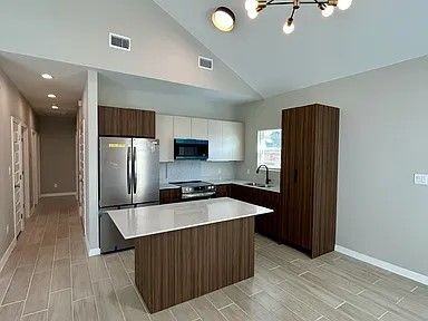 705 Deanne Dr ##3 - Photo 6 of 18