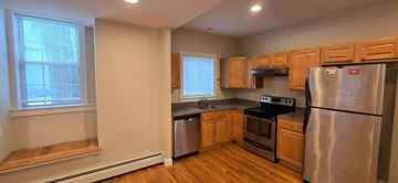 featured image of 154 Washington St ##12a