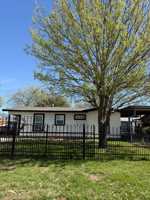 featured image of 4040 Neches St