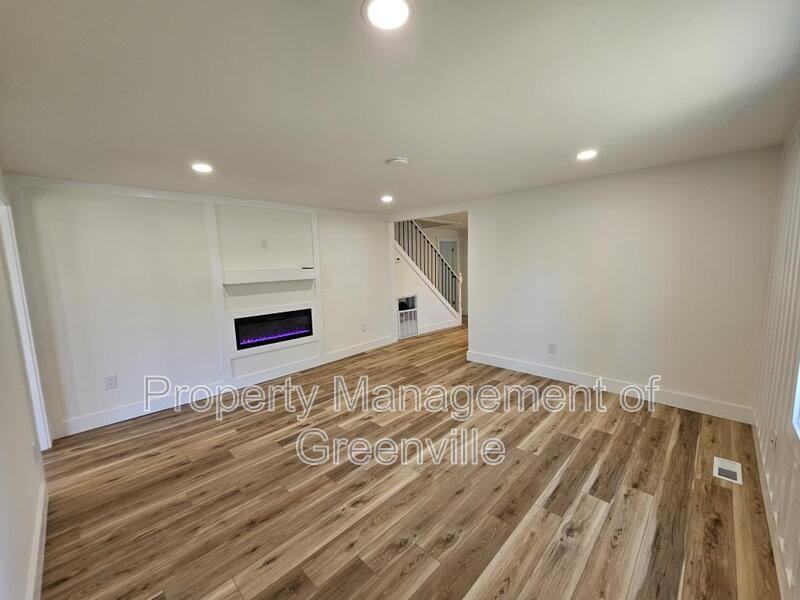 20 State Rd S - Photo 5 of 17