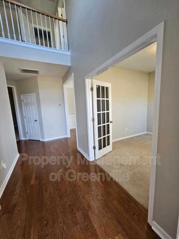 695 Flintrock Dr - Photo 3 of 25