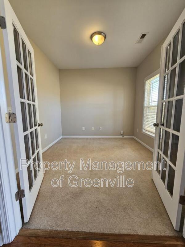 695 Flintrock Dr - Photo 4 of 25