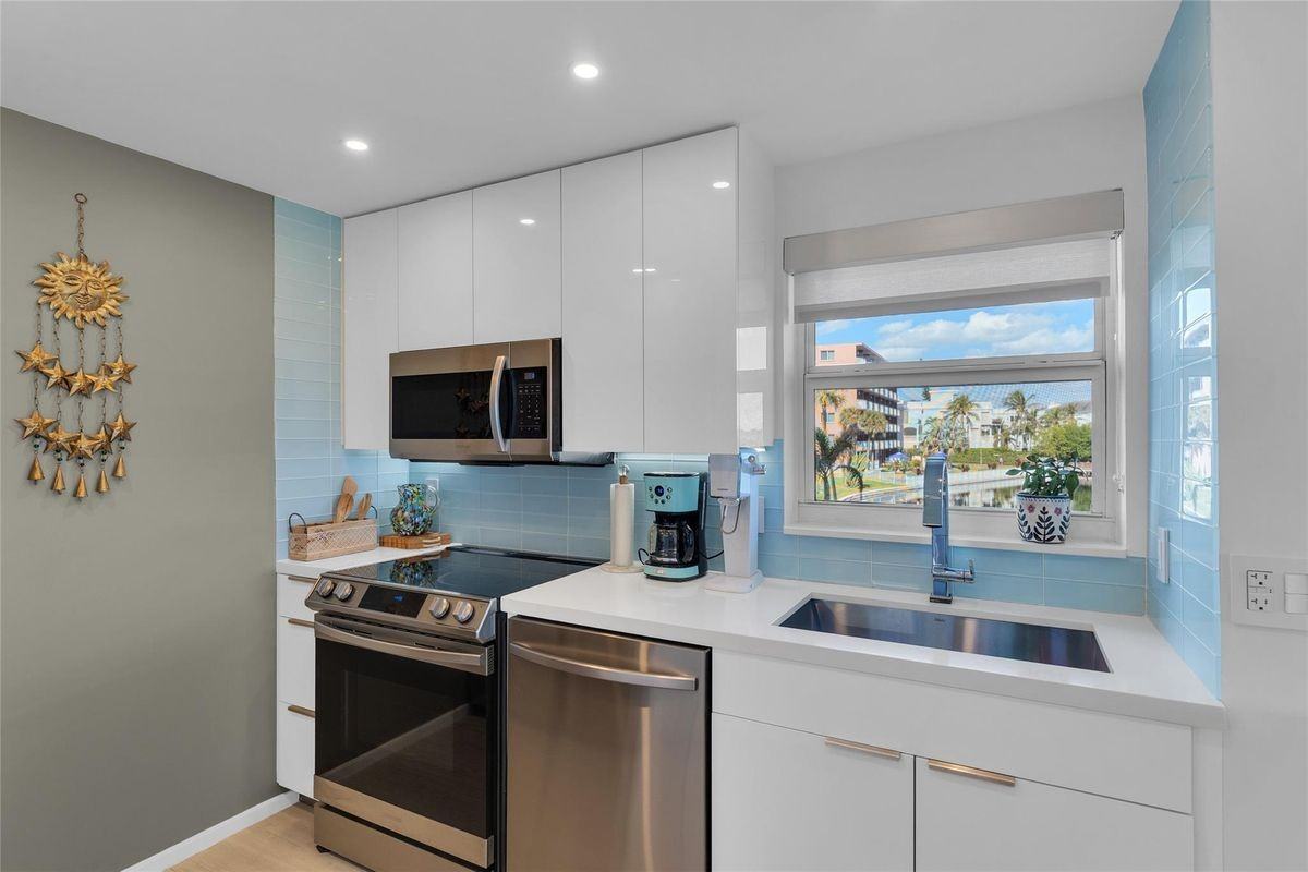 1610 N Ocean Blvd ##101 - Photo 3 of 19