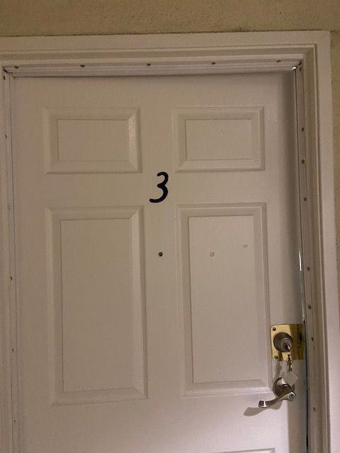 1011 W 91st St ##3 - Photo 4 of 8