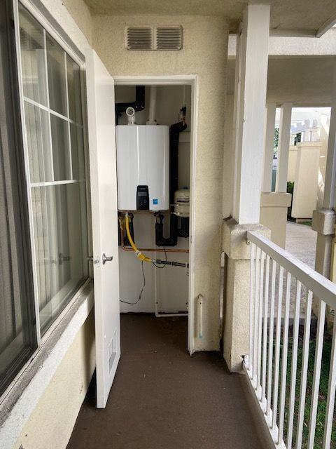 1011 W 91st St ##3 - Photo 5 of 8