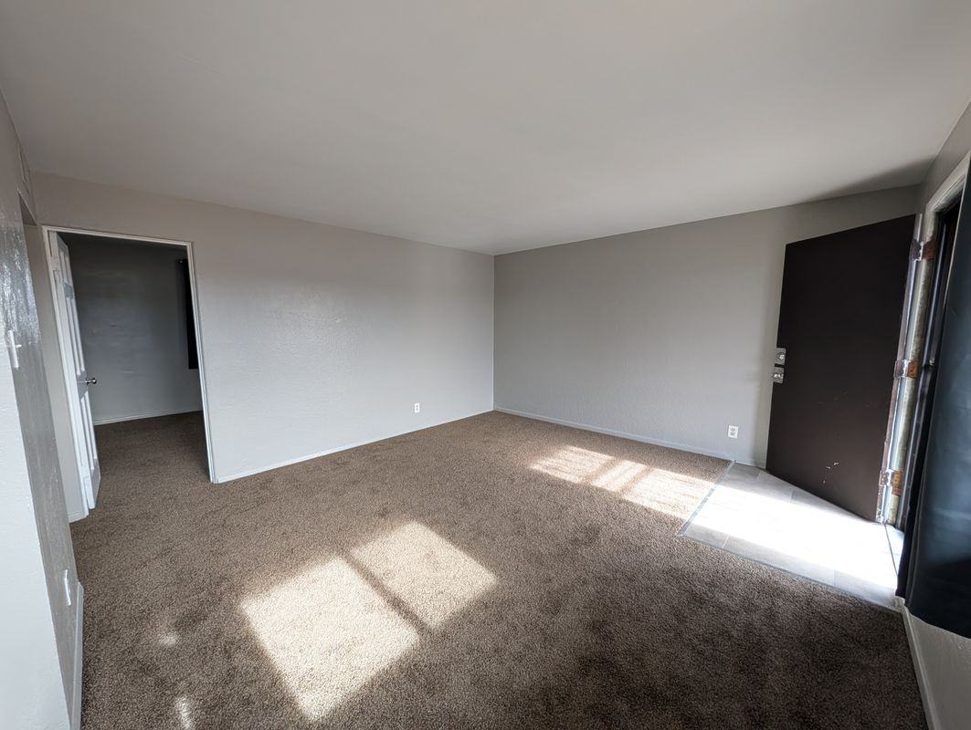 1588 Lansing St - Photo 4 of 9