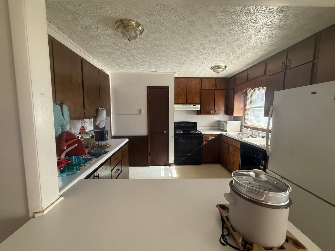 258 Plantation Rd Sw - Photo 6 of 10