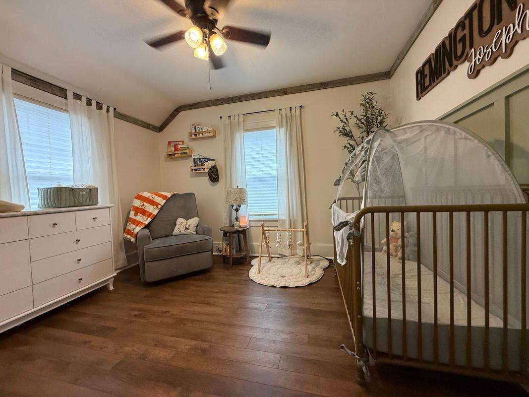 21 Baker St - Photo 2 of 22