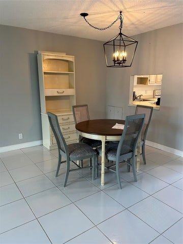 31 Abbey Ln - Photo 3 of 17