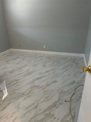 31 Abbey Ln - Photo 6 of 17