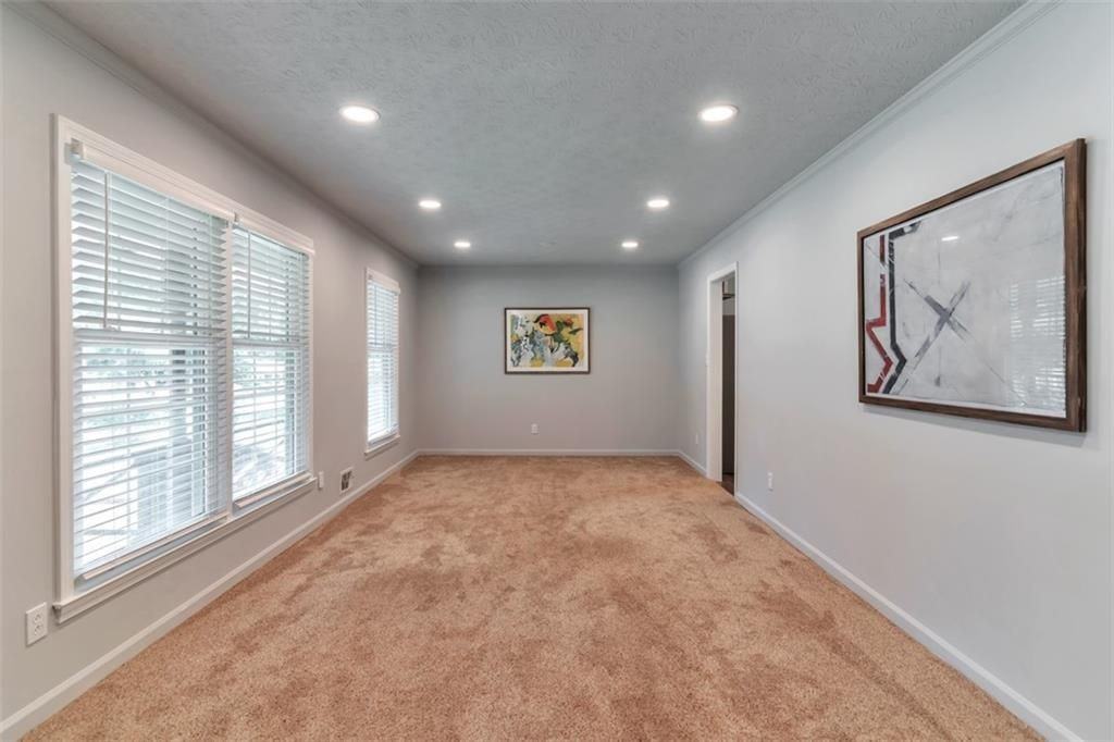 759 Glen Cir - Photo 5 of 29