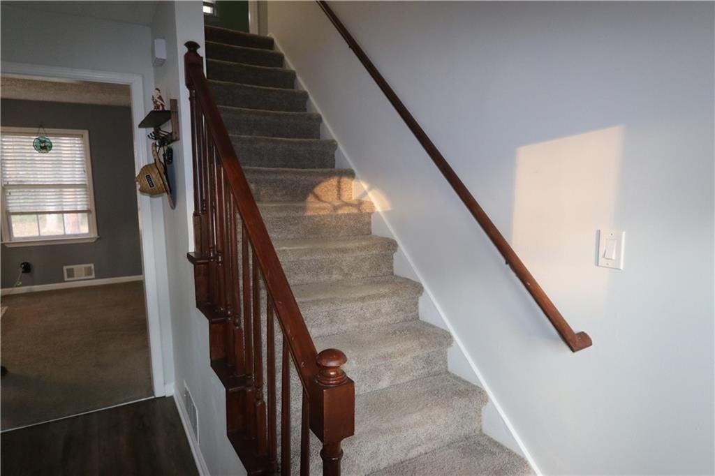 1302 Stephens St Sw - Photo 2 of 13