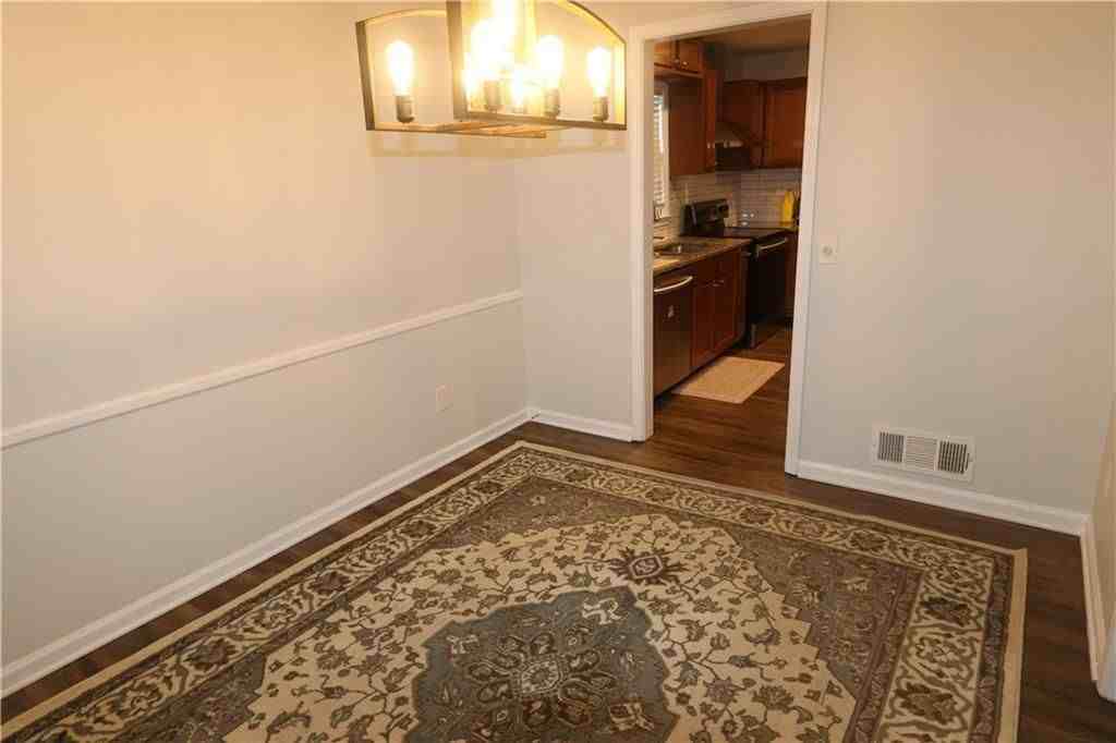 1302 Stephens St Sw - Photo 4 of 13