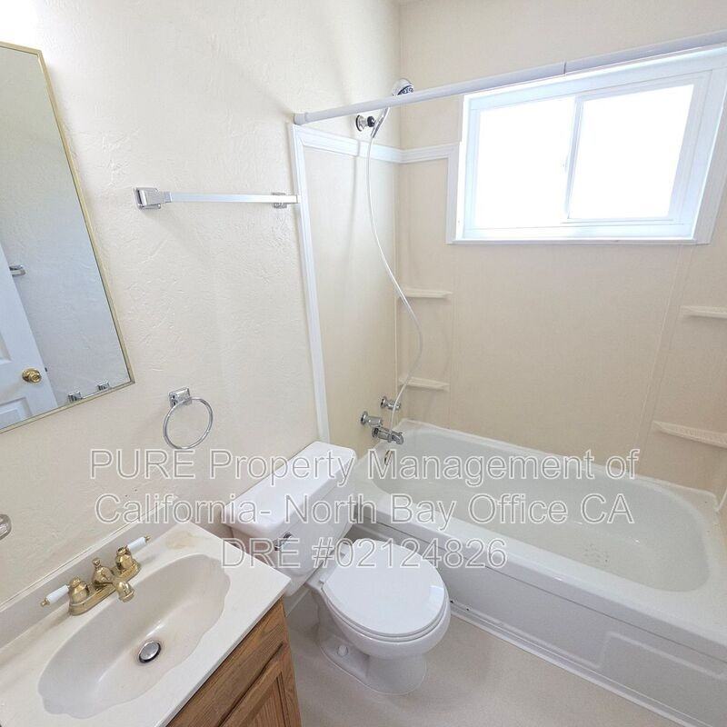 1520 Joan Dr - Photo 7 of 16