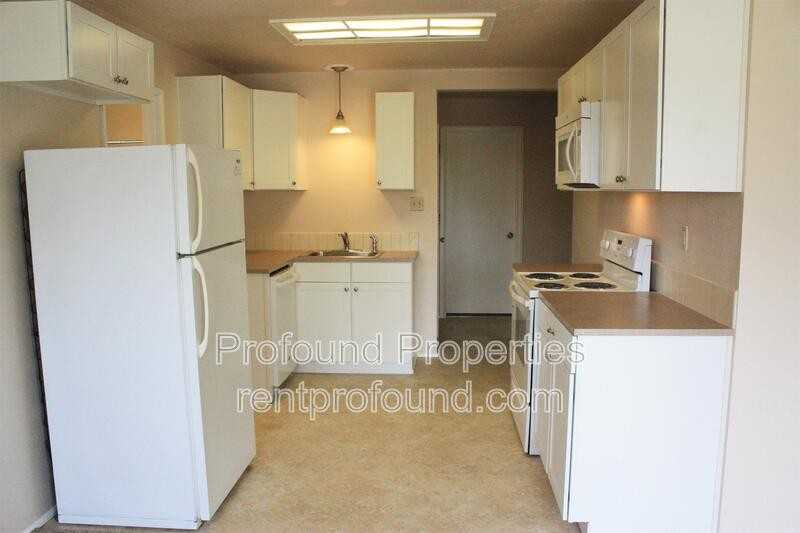 2232 Se 105th Ave - Photo 4 of 11