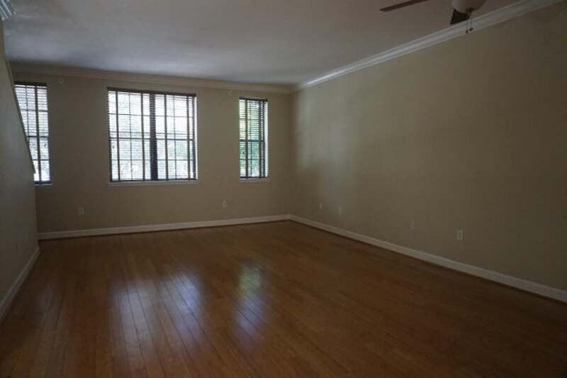 612 Fern St - Photo 3 of 14