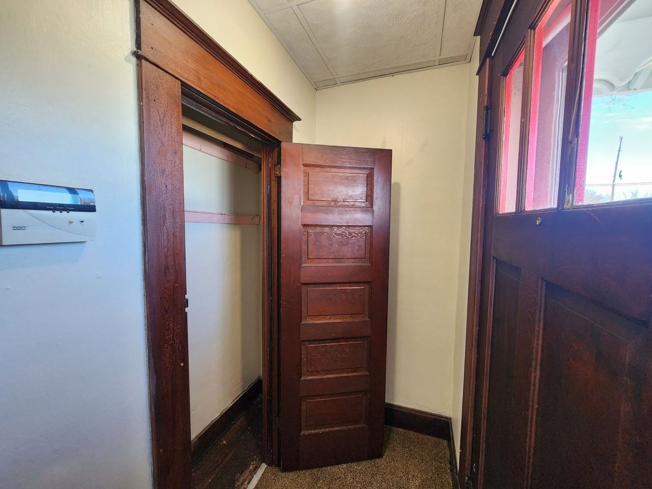 1309 N 6th 1/2 St - Photo 2 of 24