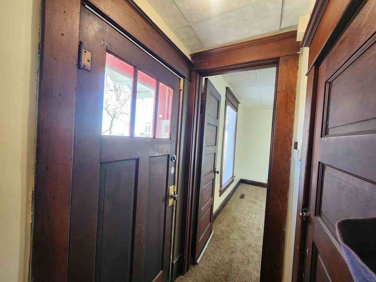 1309 N 6th 1/2 St - Photo 3 of 24