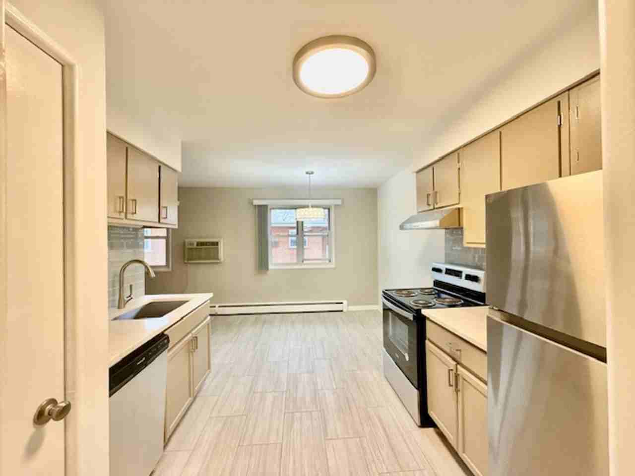 2349-59 W. Jarvis/7335-37 N. Western - Photo 2 of 10