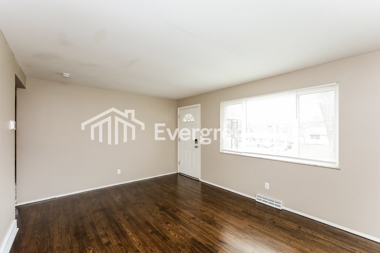 2321 Miles Rd - Photo 3 of 14
